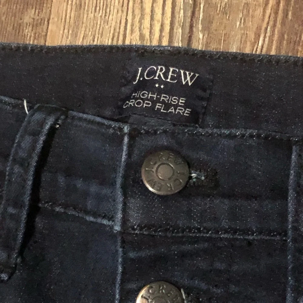 J.Crew Jeans Women's 27 High Rise Crop Flare Button Flare in Signature Stretch